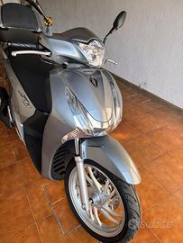Honda SH 150 ABS 2600 km perfetta