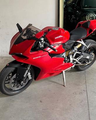DUCATI Panigale 899