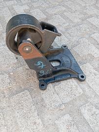 supporto motore cherokee xj VM