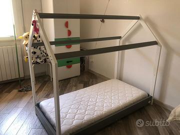 Letto montessoriano Cuoricini moovie