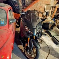 YAMAHA TMAX 560 TECH