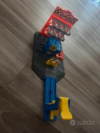 playset Hot Wheels Monster Trucks Blast Station