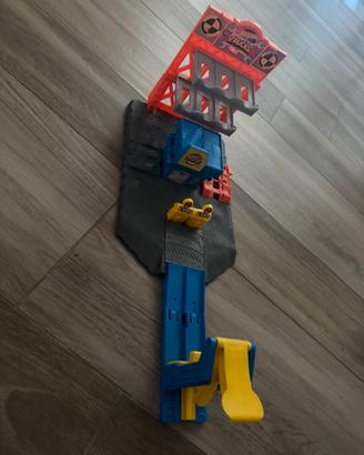playset Hot Wheels Monster Trucks Blast Station