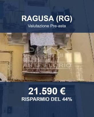 Immobile in asta di 112 m² con più di 5 locali a R