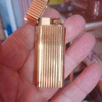 accendino Les must de Cartier placcato oro 