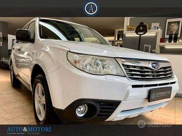Subaru Forester Forester III 2.0 XS mt 4x4