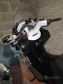 Burgman 650 executive colore Raro