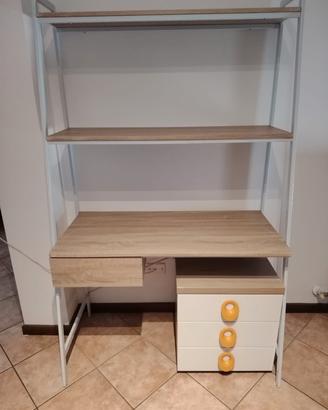 Scrivania con comodino