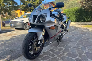 Honda vtr sp1 asi targa oro