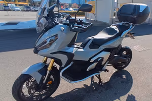 Honda X-ADV 750 DCT Gravel 