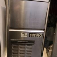 macchina per ghiaccio