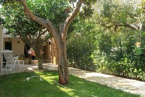 Casa con giardino zona TorreVado Salento LECCE