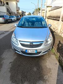 Opel Corsa 1.2 5 porte Cosmo