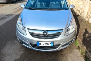 Opel Corsa 1.2 5 porte Cosmo
