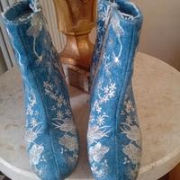 stivaletti estivi in jeans ricamati
