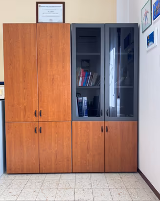 Arredamento Ufficio Completo - Scrivania e Armadia