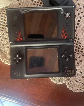 Nintendo ds lite usato pochissimo