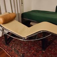 chaise longue