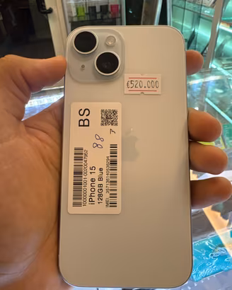 Iphone 15 128 gb con 88 % batteria