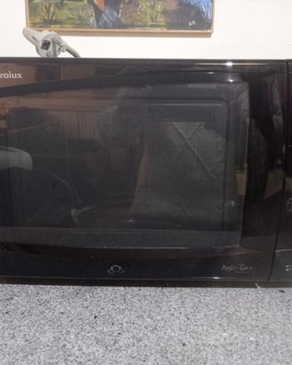 Microonde digitale Electrolux