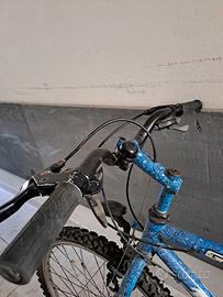 Bicicletta  sportiva da uomo