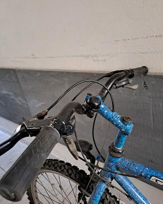 Bicicletta  sportiva da uomo