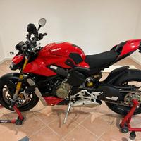 Ducati streetfighter v4 s (in garanzia)