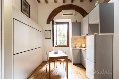 MONOLOCALE A MILANO