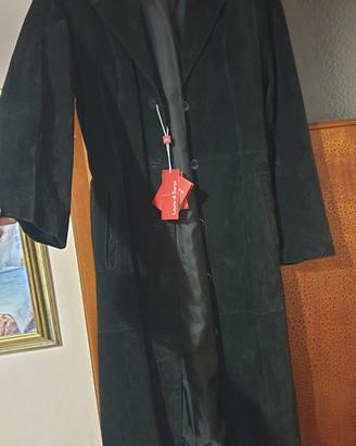 Giacca lunga firmata Paola di Sarpi in pelle nera