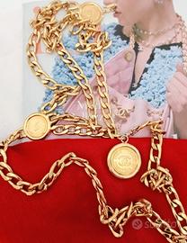 CHANEL cintura dorata 