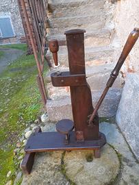 TAPPATRICE IN LEGNO ANNI 50