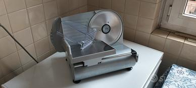 affettatrice domestica 