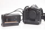Fotocamera digitale reflex canon eos-1 d mark 2 n
