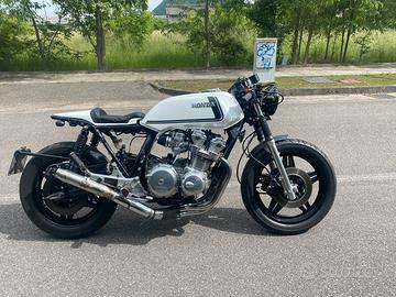 Honda cb 750 cafe racer