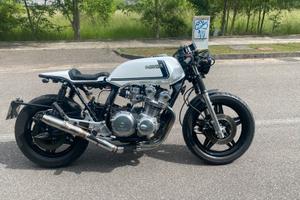 Honda cb 750 cafe racer