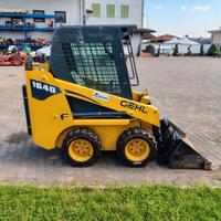 MINIPALA USATA GOMMATA GEHL SL1640E SOLO 1500 ORE