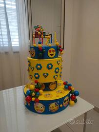 Torta scenografica finta 4 livelli tema Emotion