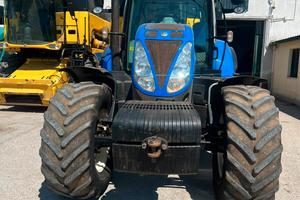 New Holland T 7.200 usato