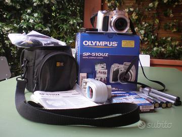 Olympus digitale SP- 510UZ con vari accessori