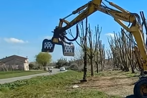 Attrezzatura x movimento terra