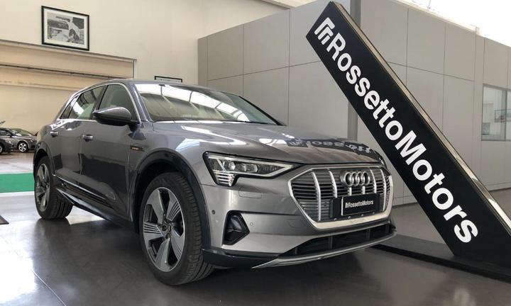 AUDI Q8 e-tron 50 quattro Business
