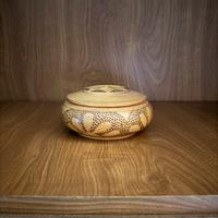 Scatola in legno con coperchio