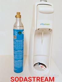 GASATORE SODASTREAM x Acqua Gasata + 1 Bombola