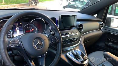 Mercedes V 300  4 Matic