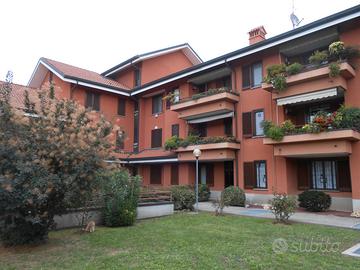 Bussero - trilocale in palazzina signorile