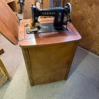 Macchina da cucire vintage