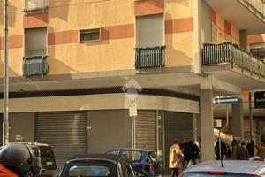 MULTILOCALE A CASTELLAMMARE DI STABIA