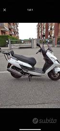 Scooter moto Kymco Dink 200i anno 2012