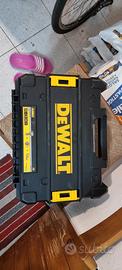 confezione cassetta vuota dewalt 