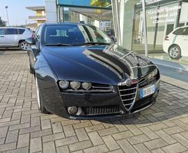 ALFA ROMEO 159 1.9 JTDm 16V Sportwagon Distincti